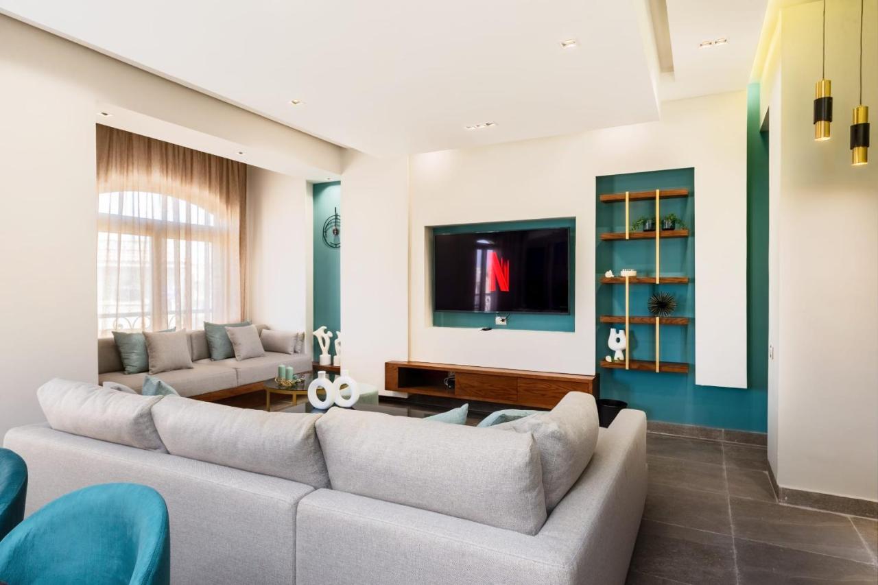 The Sleek & Ritzy 2 Bdr 15 Min From Cai Airpt Kahire
